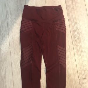 Old navy activewear leggings!